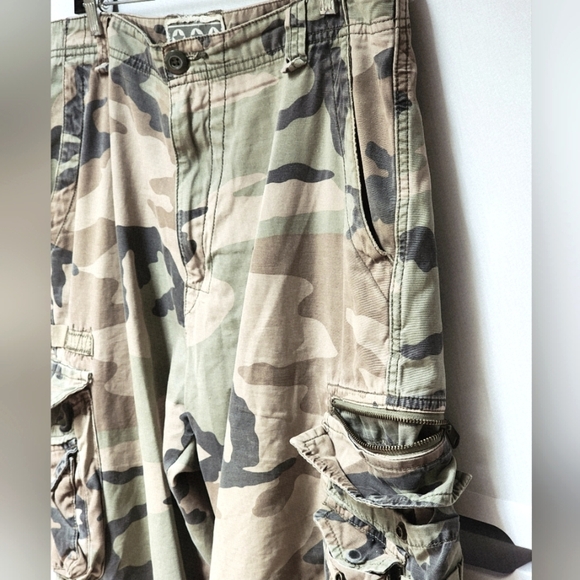 No Boundaries Men's Vintage Camo Cargo Zip Off Option Pants Pockets Sz 34" X 32" - Picture 4 of 12